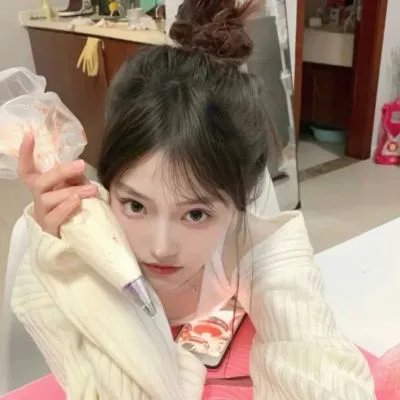 蒂拉和兰妮劫火车
